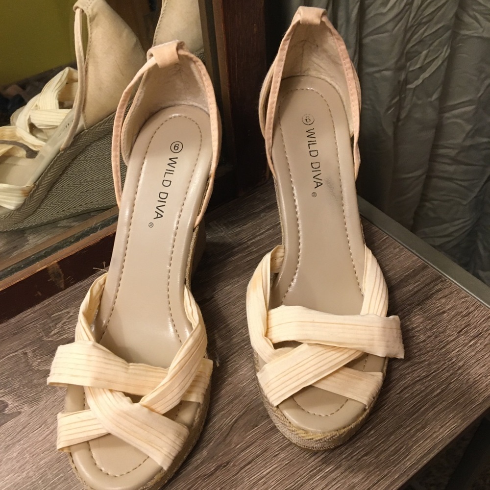 Wild Diva Vacation Wedges!